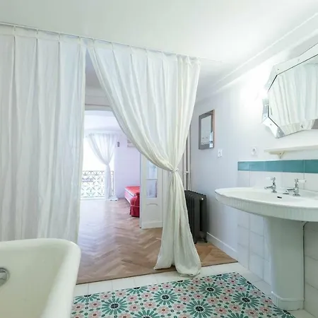 Lejlighed Stylish Apartement In Historical
